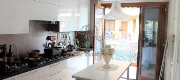 3 rooms Apartment in Rome, Italy No. 229014 11