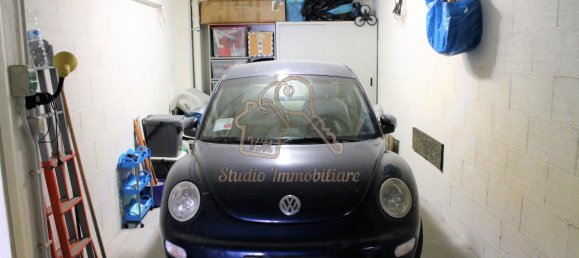 3 rooms Apartment in Rome, Italy No. 229014 10