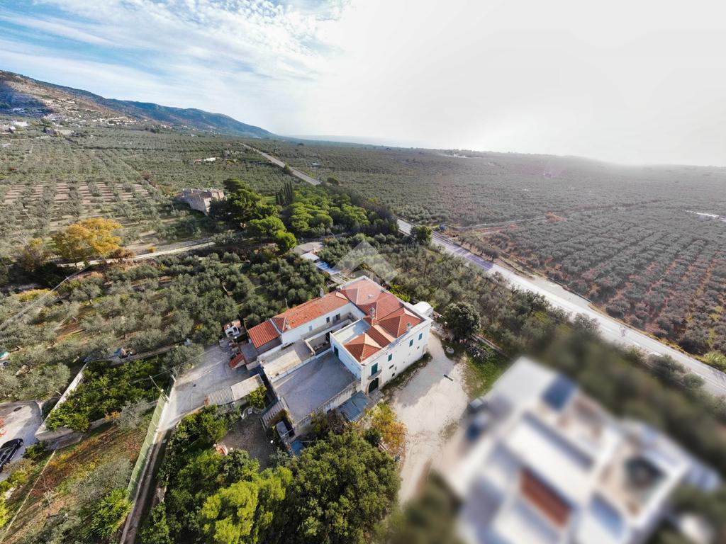 5 غرف نوم شقة في Monte Sant'Angelo, Italy رقم 89644