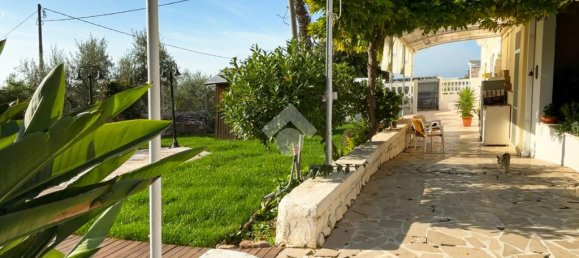 5 غرف نوم شقة في Monte Sant'Angelo, Italy رقم 89644 18