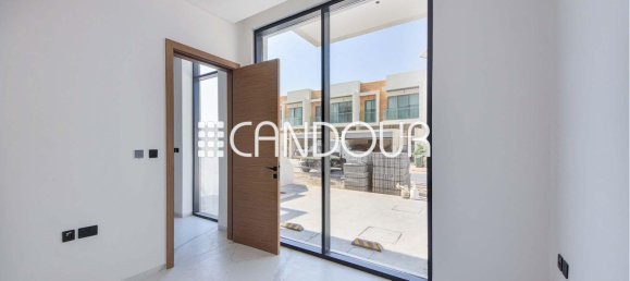 4 Schlafzimmer Villa in Al Furjan, UAE, Nr. 54652 4