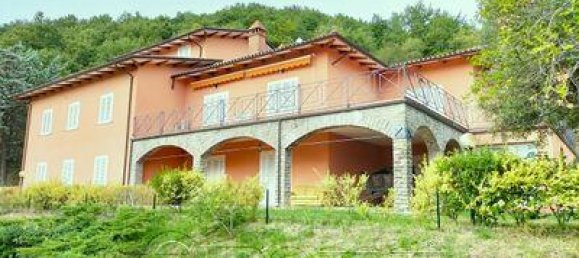 7 bedrooms Villa in Cortona, Italy No. 175892 2