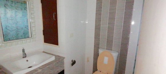 2 bedrooms Condo in Bangkok, Thailand No. 2502 6