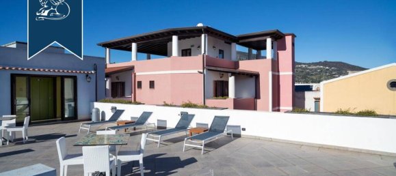 Hotel de 40 dormitorios en Lipari, Italy No. 370924 36