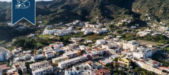 Hotel de 40 dormitorios en Lipari, Italy No. 370924 23