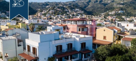 Hotel de 40 dormitorios en Lipari, Italy No. 370924 40