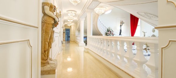 6 bedrooms Villa in Cadiz, Spain No. 84826 13