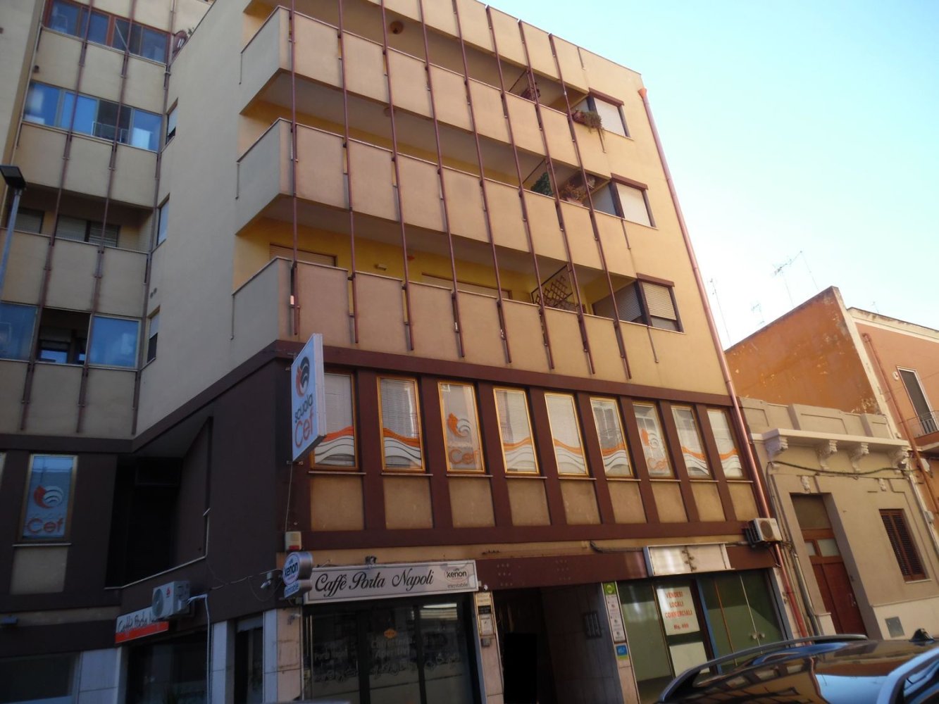 Bureau à Brindisi, Italy 121m² No. 348376