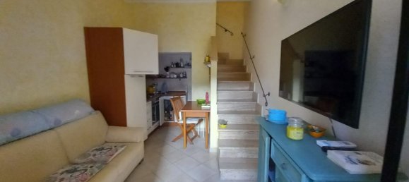 Dúplex de 2 habitaciónes en Rosignano Marittimo, Italy No. 81318 3