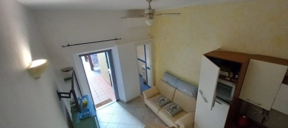 Dúplex de 2 habitaciónes en Rosignano Marittimo, Italy No. 81318 2