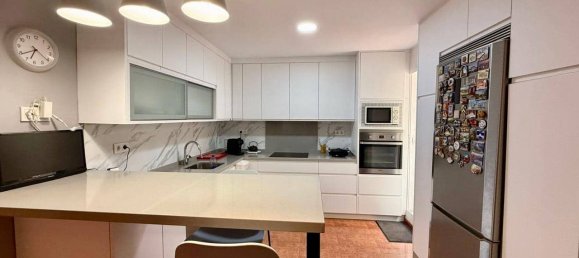 3 bedrooms Apartment in Benidorm, Spain No. 133343 5