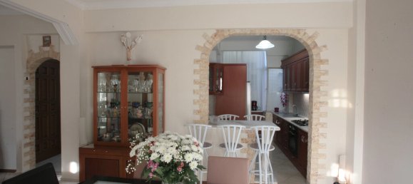 Коммерческая недвижимость с 3 спальнями в Пирей, Греция № 1965 7