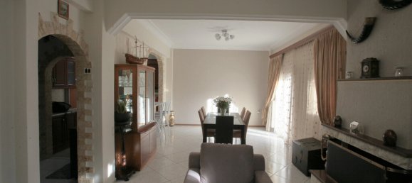 Коммерческая недвижимость с 3 спальнями в Пирей, Греция № 1965 2