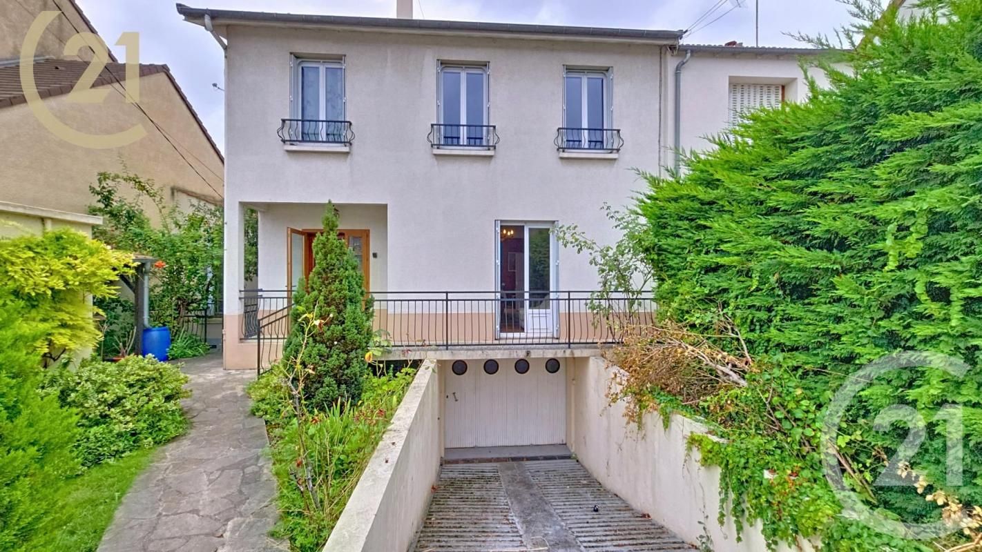 3 غرف نوم منزل في Houilles, France رقم 296494