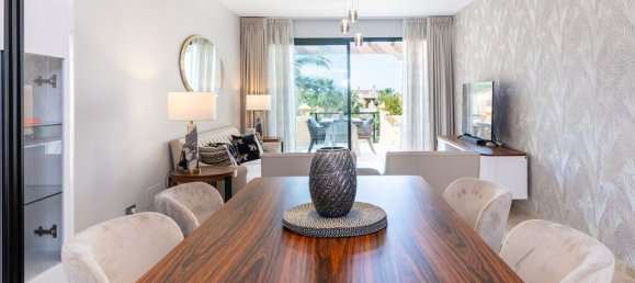 3 bedrooms Penthouse in Estepona, Spain No. 189652 5