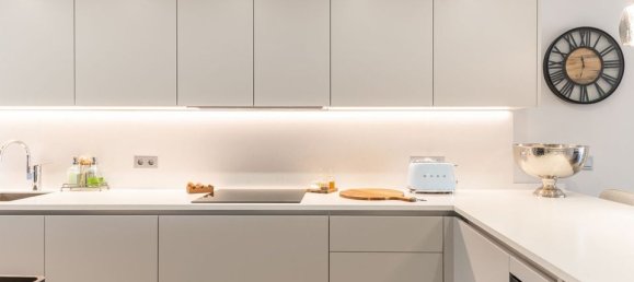 3 bedrooms Penthouse in Estepona, Spain No. 189652 11