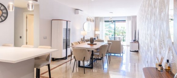 3 bedrooms Penthouse in Estepona, Spain No. 189652 13