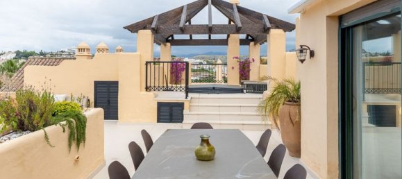 3 bedrooms Penthouse in Estepona, Spain No. 189652 38