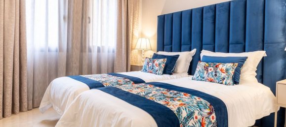 3 bedrooms Penthouse in Estepona, Spain No. 189652 18