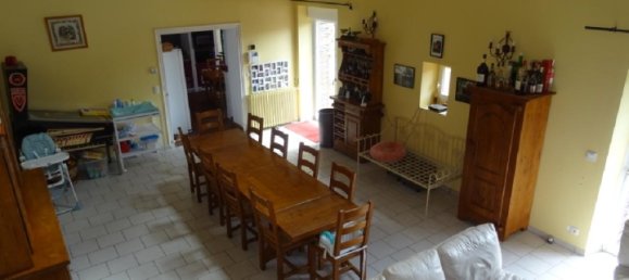 6 chambres Maison à La Loupe, France No. 104458 3