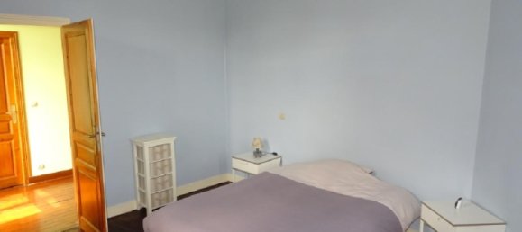 6 chambres Maison à La Loupe, France No. 104458 8