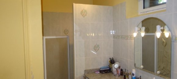 6 chambres Maison à La Loupe, France No. 104458 6