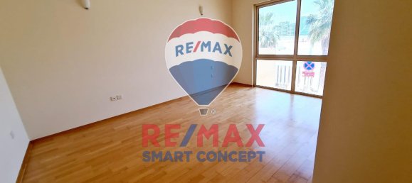 Moradia em banda T4 em Al Raha Gardens, UAE N.º 31993 7