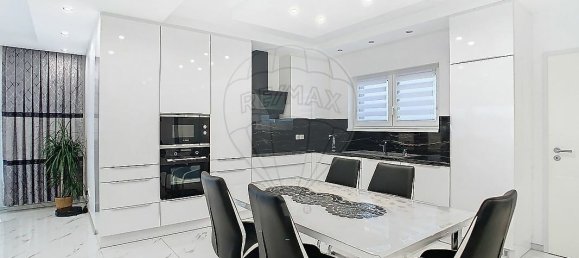 5 bedrooms House in Ingersheim, France No. 53433 7