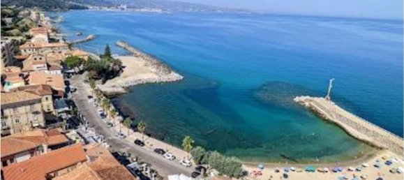 6 rooms Apartment in Sersale, Italy No. 186134 30