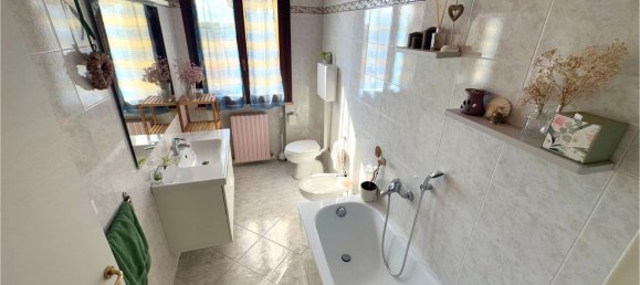 4 bedrooms Duplex in Reggio Emilia, Italy No. 372333 14