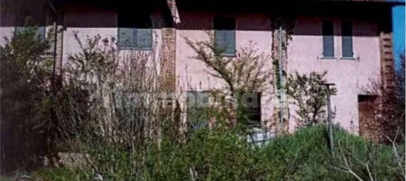 1 room Building in Monticelli d'Ongina, Italy No. 207043 6