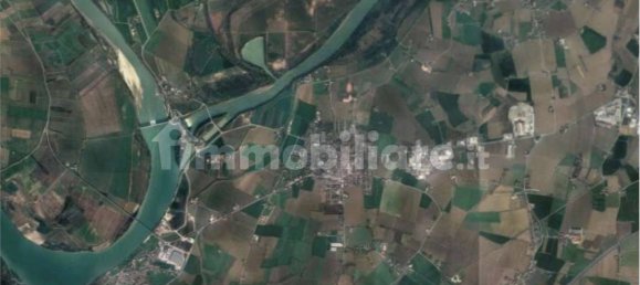 1 room Building in Monticelli d'Ongina, Italy No. 207043 9