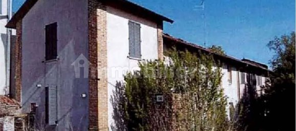 1 room Building in Monticelli d'Ongina, Italy No. 207043 3