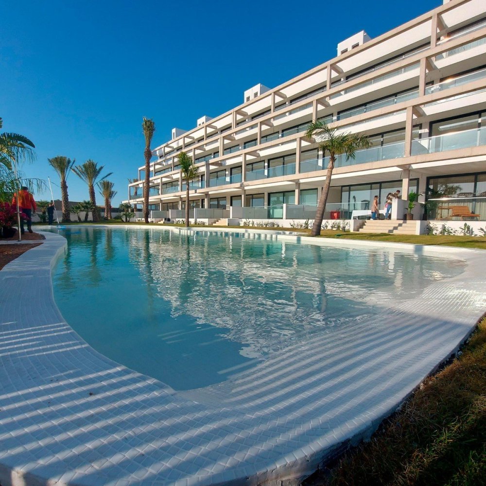 Apartamento de 2 dormitorios en La Manga del Mar Menor, Spain No. 16549