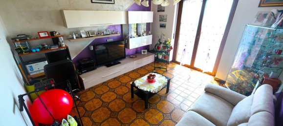2 bedrooms Apartment in Orbassano, Italy No. 261090 3