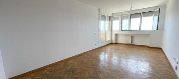 2 bedrooms Apartment in Madrid, Spain No. 146204 4