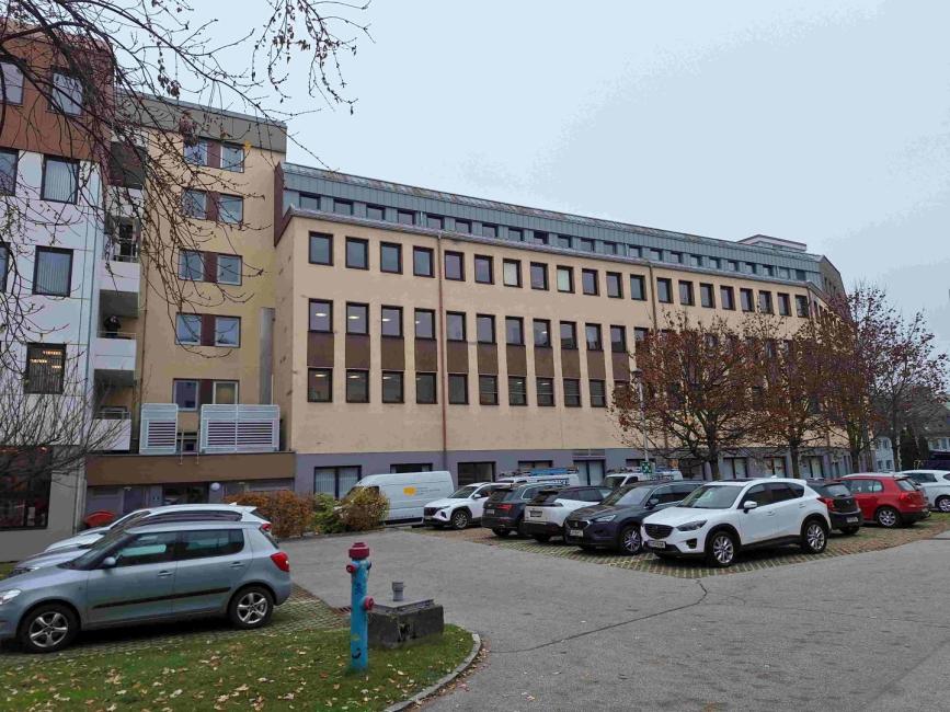  عقار تجاري في Klagenfurt am Worthersee, Austria 3550متر مربع رقم 213912