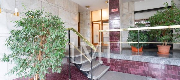 Квартира с 5 комнатами в Милан, Италия № 242442 35