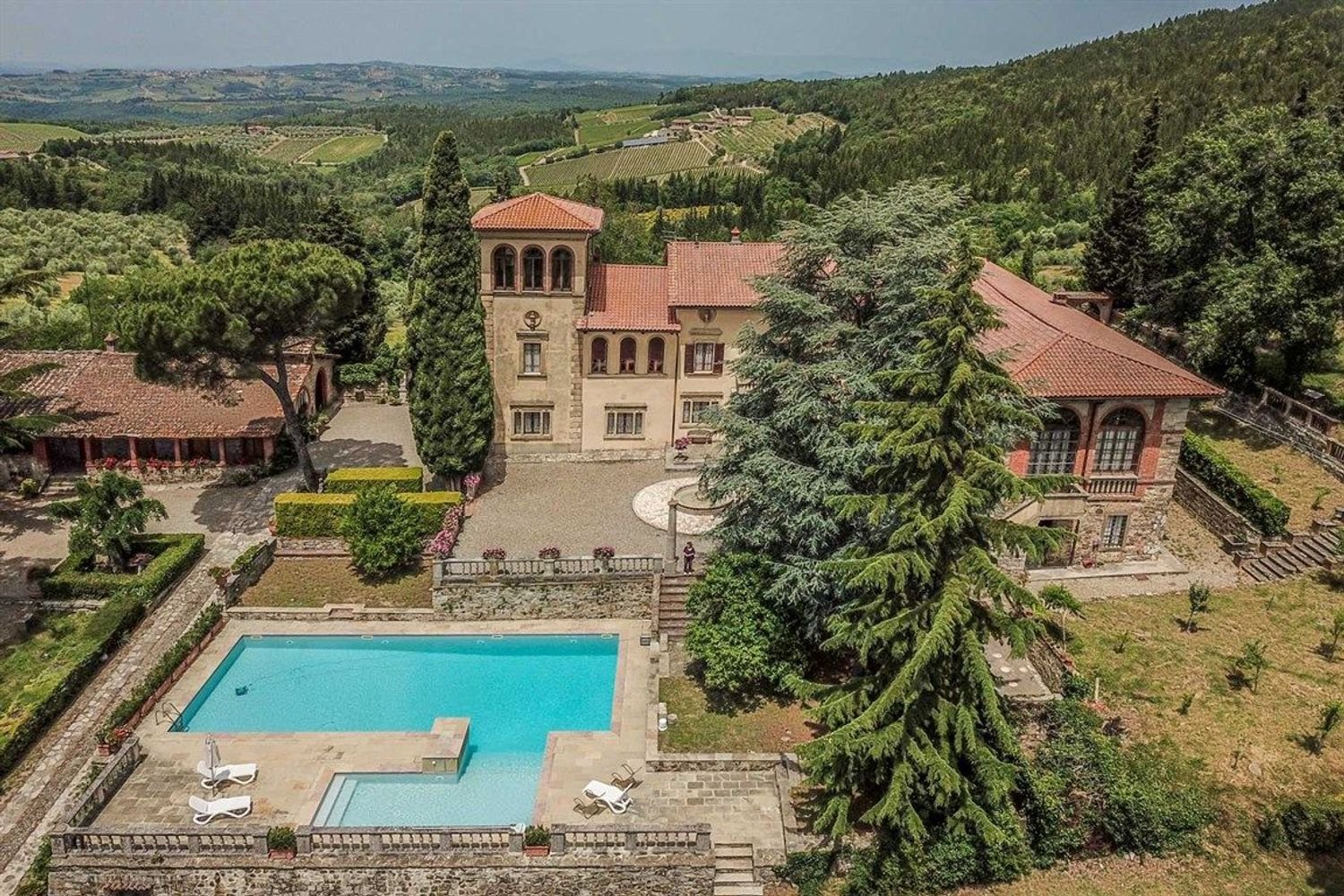 Gebäude in Castellina in Chianti, Italy 4431m², Nr. 328497