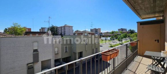 Apartamento de 2 dormitorios en Voghera, Italy No. 118667 14