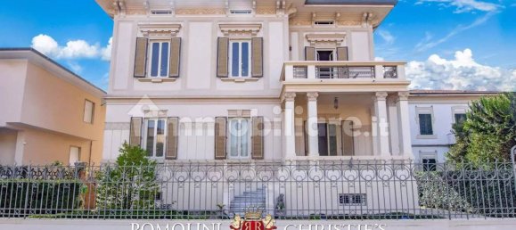 6 chambres Villa à Lucca, Italy No. 135677 2