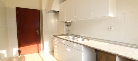 Apartamento de 3 dormitorios en Loures, Portugal No. 94685 3