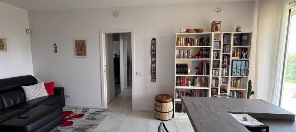 Apartamento de 2 dormitorios en Vignate, Italy No. 360532 4