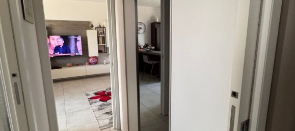 Apartamento de 2 dormitorios en Vignate, Italy No. 360532 20