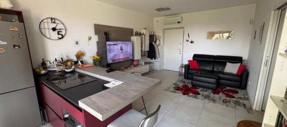 Apartamento de 2 dormitorios en Vignate, Italy No. 360532 3
