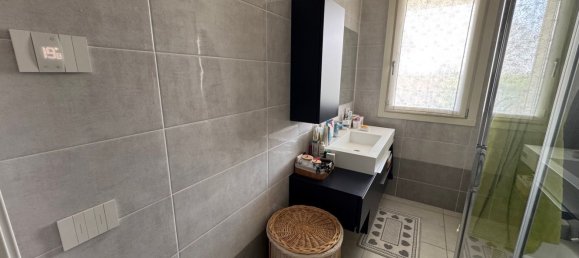 Apartamento de 2 dormitorios en Vignate, Italy No. 360532 19