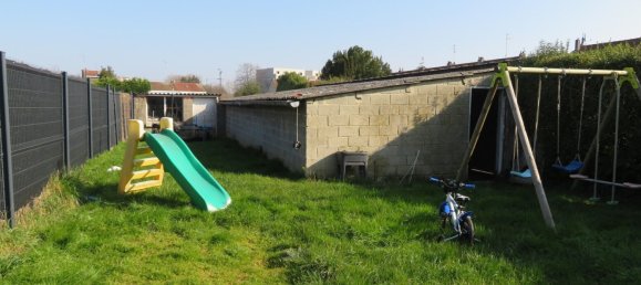 3 bedrooms House in Ronchin, France No. 68484 2