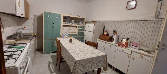 4 rooms House in Paternò, Italy No. 48741 7
