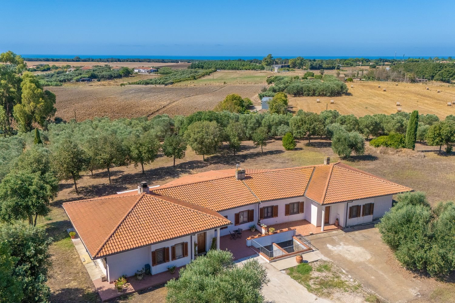 12غرفة فيلا في Montalto di Castro, Italy رقم 297090