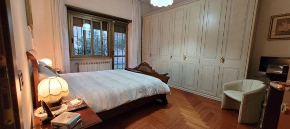 2 rooms Apartment in Rome, Italy No. 32532 18